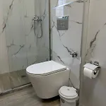 Alexandra's * Sarandë