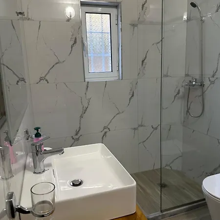 Alexandra's Апартаменты *