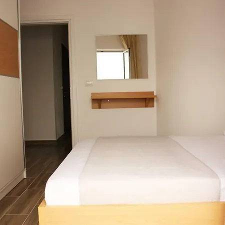 Alexandra's Saranda