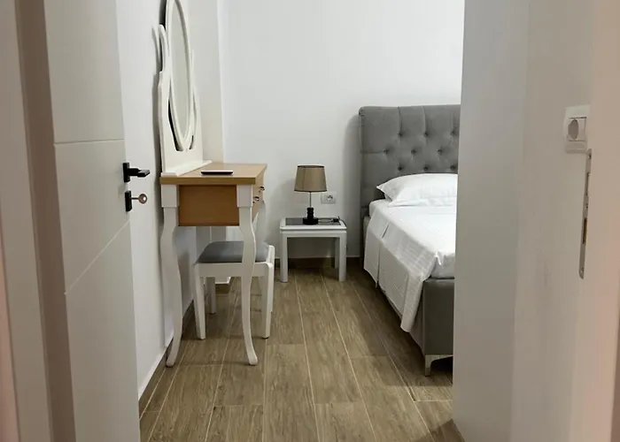 アパート Alexandra's