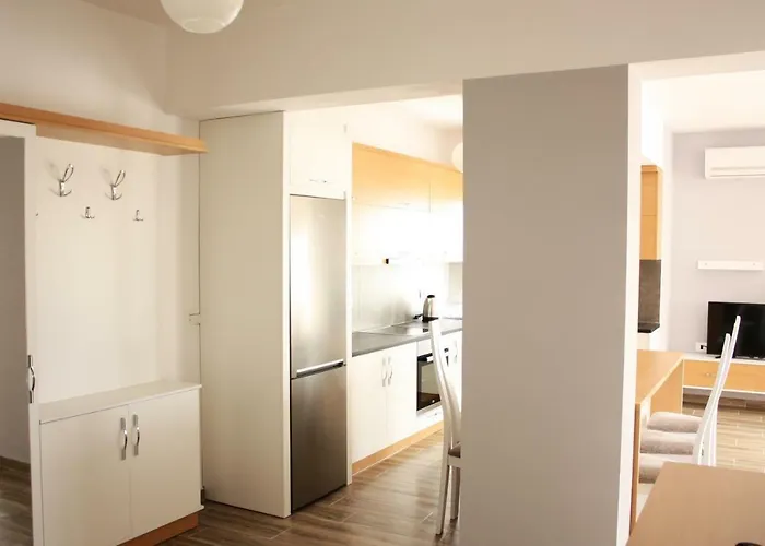 Alexandra's * Σαράντα