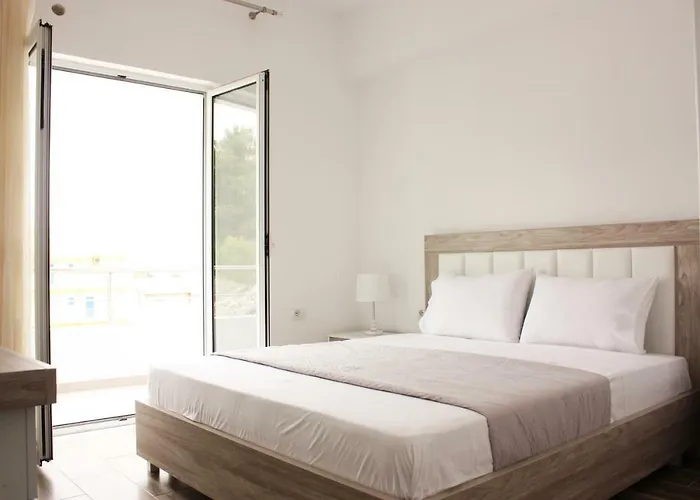 Alexandra's * Σαράντα